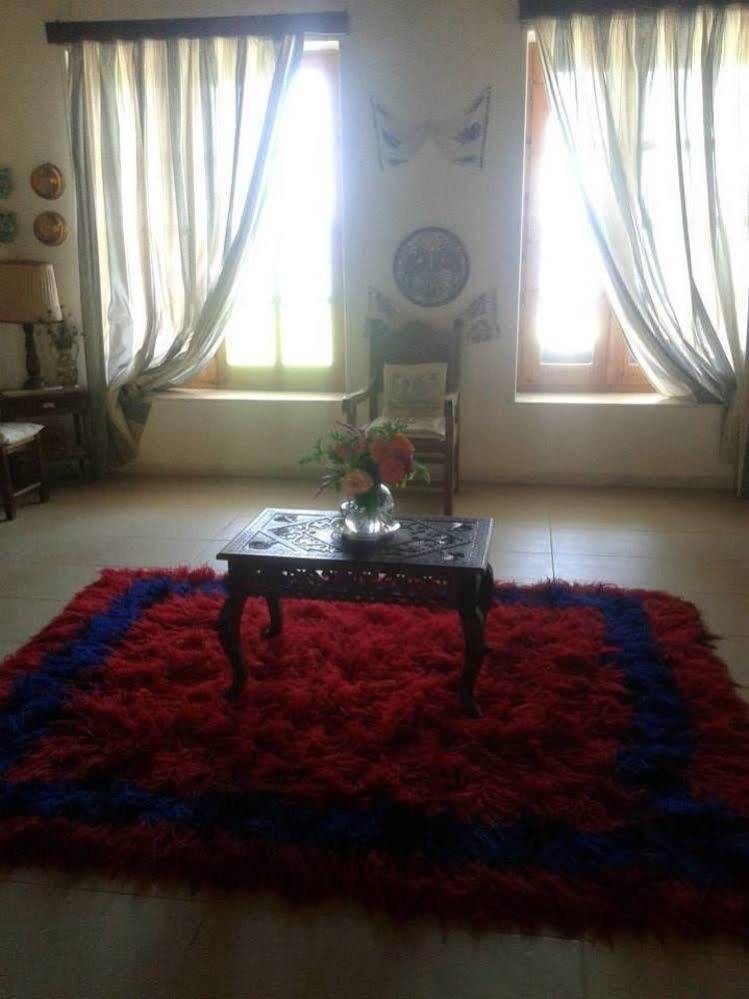 فندق Hydroussa سكيروس المظهر الخارجي الصورة